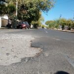 Preocupación por un profundo pozo en medio de una Avenida en Capital